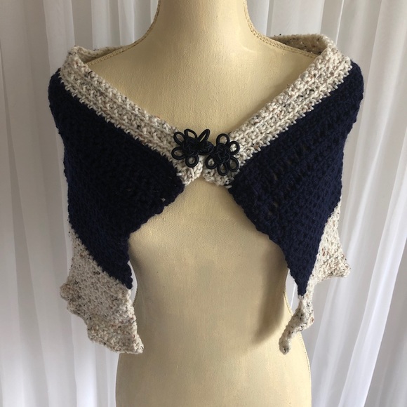 Handmade wool cape - navy and beige - Picture 1 of 7